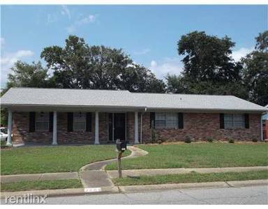 Main picture of 2401 Palmer Dr