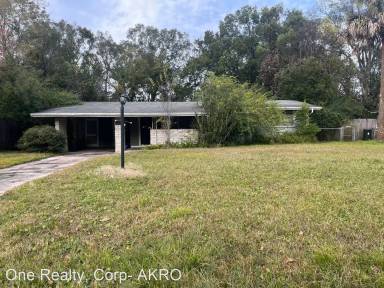 Main picture of 6455 Solandra Dr