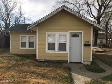 Main picture of 224 N Pierce St