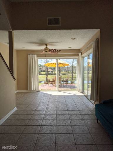 Main picture of 264 Clemens Ct