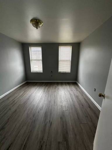 Main picture of 2617 Llewelyn Ave