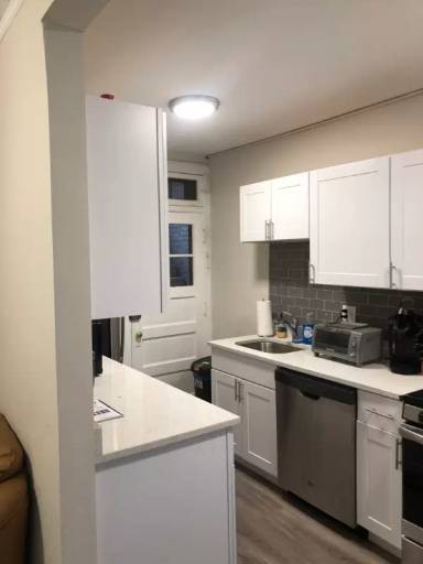 Main picture of 1249-55 W Henderson St & 3323-25 N Lakewood Ave