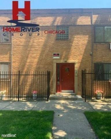 Main picture of 8851 S Muskegon Ave