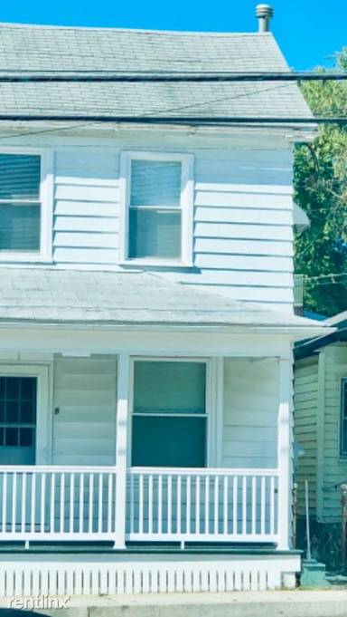 Main picture of 108 N Main