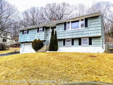 Main picture of 396 N Walnut St
