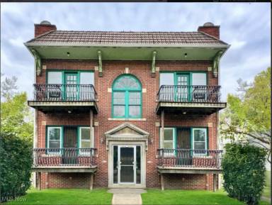 Main picture of 3424 E 139th St