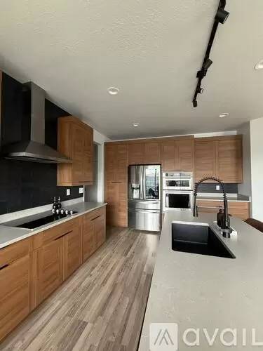 Main picture of 1743 W Olympus Dr
