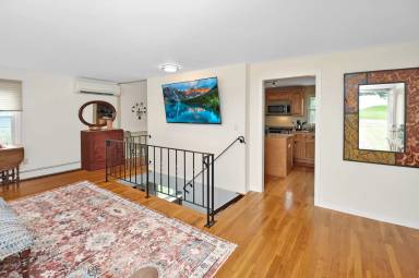 Main picture of 6 Hillside Rd
