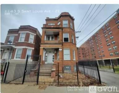Main picture of 1143 S Saint Louis Ave