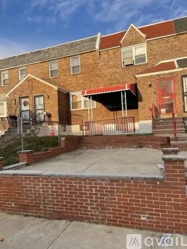 Main picture of 7544 Fayette St
