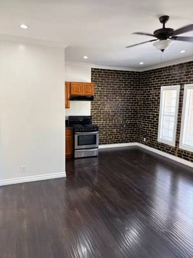 Main picture of New Hampshire Manor