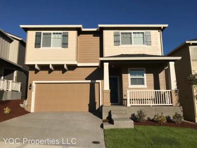 Main picture of 3636 NE Kingbird St