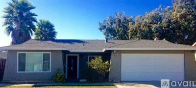 Main picture of 36857 Walnut St