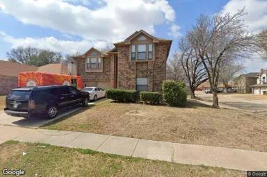 Main picture of 840 Bracken Pl