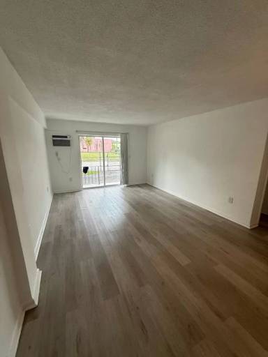 Main picture of 7611 NE 2nd Ct