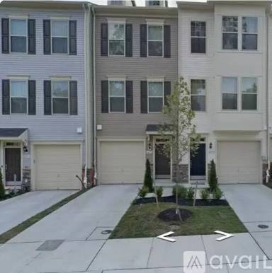 Main picture of 8203 Hollow Ct