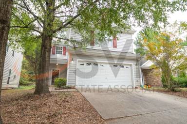 Main picture of 1002 Red Hat Ln