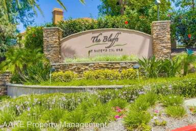 Main picture of 400 Sea Cliff Way