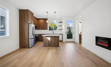Main picture of 9596 SW 91st Ave