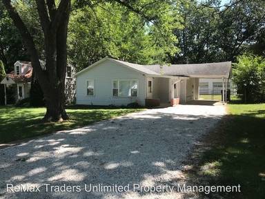 Main picture of 2130 N Northcrest Dr