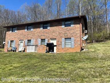 Main picture of 241 Parker St