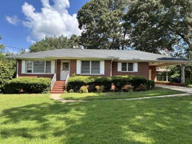 Main picture of 1527 Ridgewood Dr