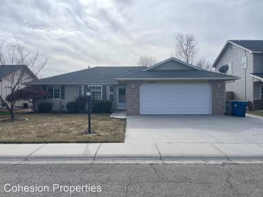 Main picture of 13665 W Fig St