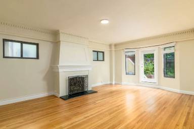 Main picture of 2275 BROADWAY Apartments