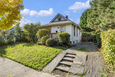 Main picture of 5735 N Gay Ave