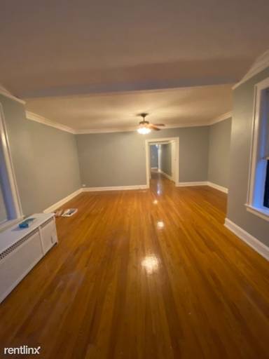 Main picture of 6901-17 S Paxton Ave & 2211-17 E 69th St Apartments