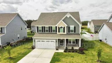 Main picture of 176 Boxwood Ln
