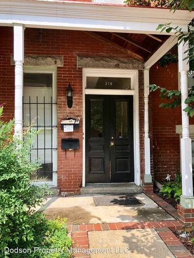 Main picture of 218 W Marshall St