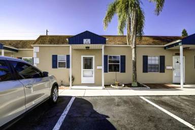 Main picture of 6318 Providence Cir