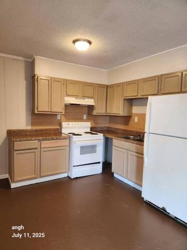 Main picture of East Lake Apartments