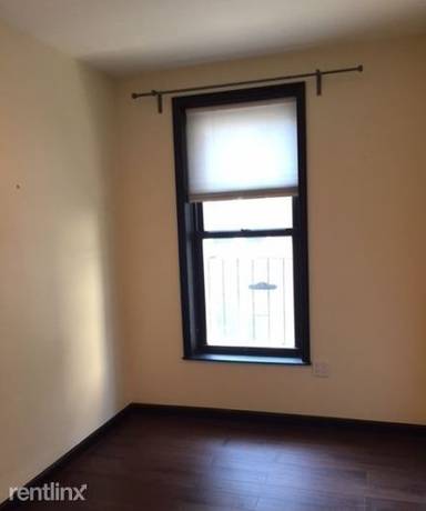 Main picture of 328 East 78th St