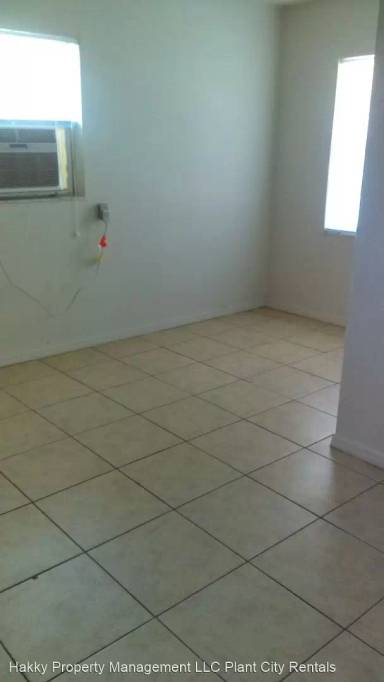 Main picture of 3613 W Reynolds St