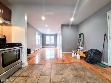 Main picture of 343 Palmetto St