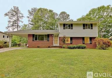 Main picture of 745 Anderson Dr