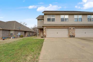 Main picture of 3404 SW Deerfield Blvd
