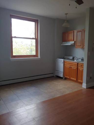 Main picture of 7008 Erie Rd