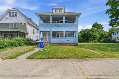 Main picture of 11611 Fairport Ave