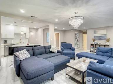 Main picture of 4112 51st St W