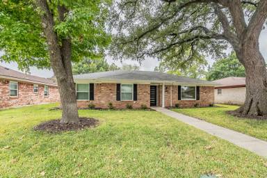 Main picture of 1300 Potomac Dr