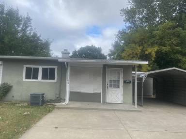 Main picture of 908 SW 31st Ter