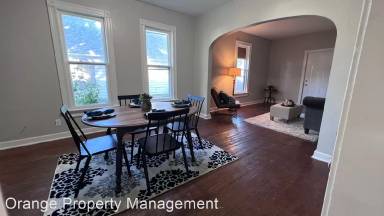 Main picture of 2568 Browne St