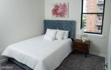 Main picture of 329 W State St