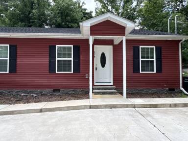 Main picture of 428 W Waggoner St