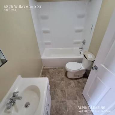 Main picture of 4826 W Raymond St
