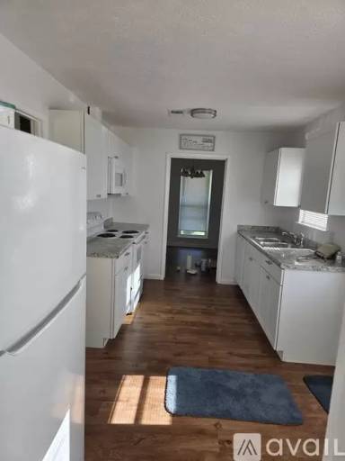 Main picture of 1118 Country Cir