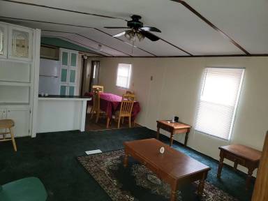 Main picture of 275 Silverberry Ln